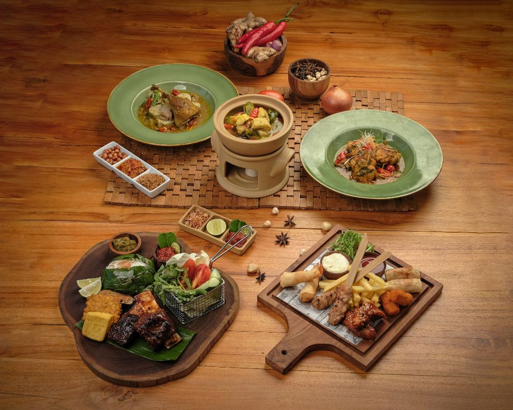 9 Makanan Nusantara Andalan Jendela Bali Restaurant, Anda Wajib Coba!