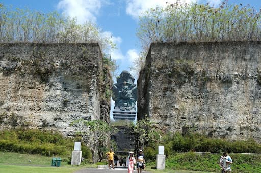 Holiday in Bali: Discover Paradise Through Culture, Nature and Adventure