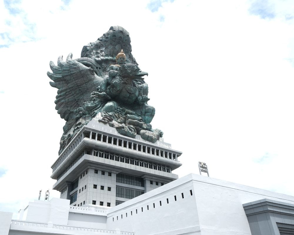 Marvel at the Spectacular Works of Balinese Sculpture, Beautiful from Every Angle!