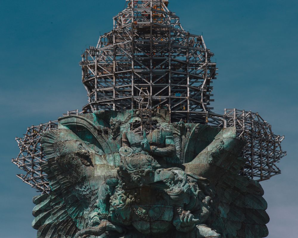 Kenali Proses dan Teknik Pembuatan Patung GWK (Garuda Wisnu Kencana)